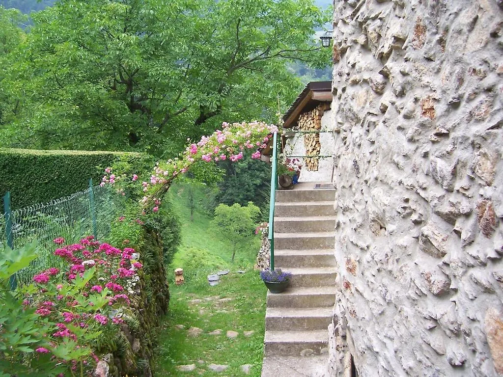 Hotel La Sponda 3*, Valleve Italy