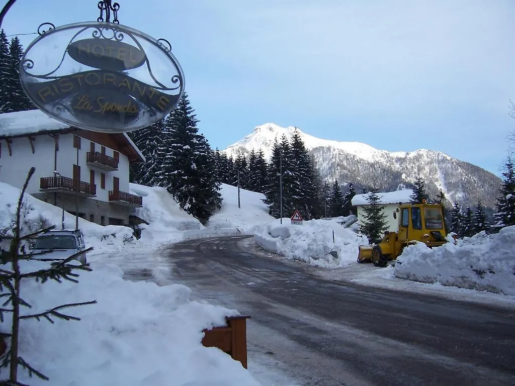 ***  Hotel La Sponda Italy